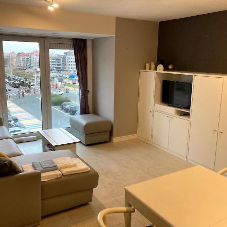 Studio Met Zeezicht Op Heldenplein 크노케-하이스트 외부 사진